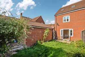 Rear Aspect- click for photo gallery
